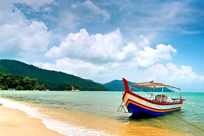 beach-scene-in-penang-malaysia