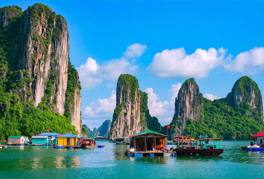 floating-village-rock-island-halong-bay-vietnam